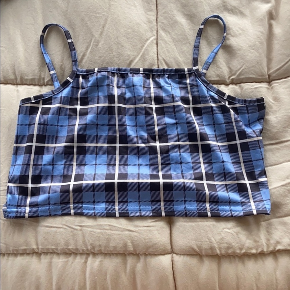 Nice going out top!! worn once!!